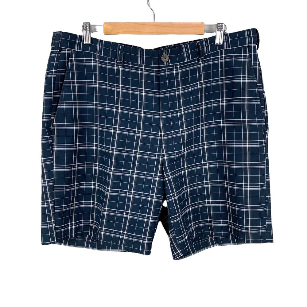 Haggar Moisture-Wicking Golf Plaid Shorts Men's Size 38
